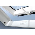 FAKRO PTP U4 | PVC roof window with triple glazing