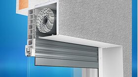 Vorbau-Rollladen Omega-Standard, Montage an einer Verbreiterung des Fensterrahmens