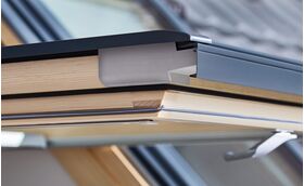 FAKRO Roof Window FPP-V MAX  U41 APMX | GreenView | Triple Glazing | Wooden