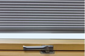 FAKRO APF | blackout pleated blind for FAKRO roof windows ✓ OptiLight ✓ ARON ✓ ARTENS