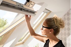 VELUX GZL 1051 | wooden, 2-glass pivot roof window