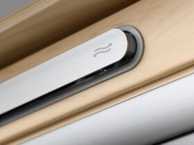 Dachfenster VELUX GZL-B 1051 mit unterem Handgriff