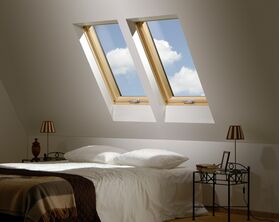 Dachfenster FTS-V U2 von FAKRO mit Moduleindeckrahmen